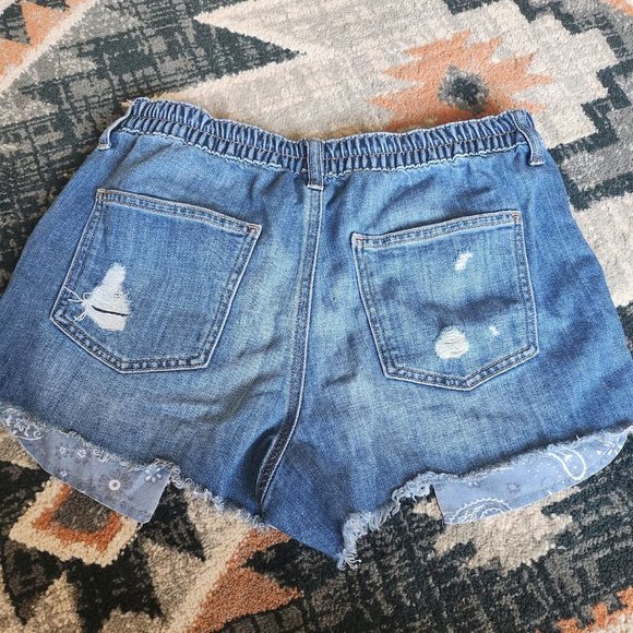 jean shorts - Picture 2 of 2